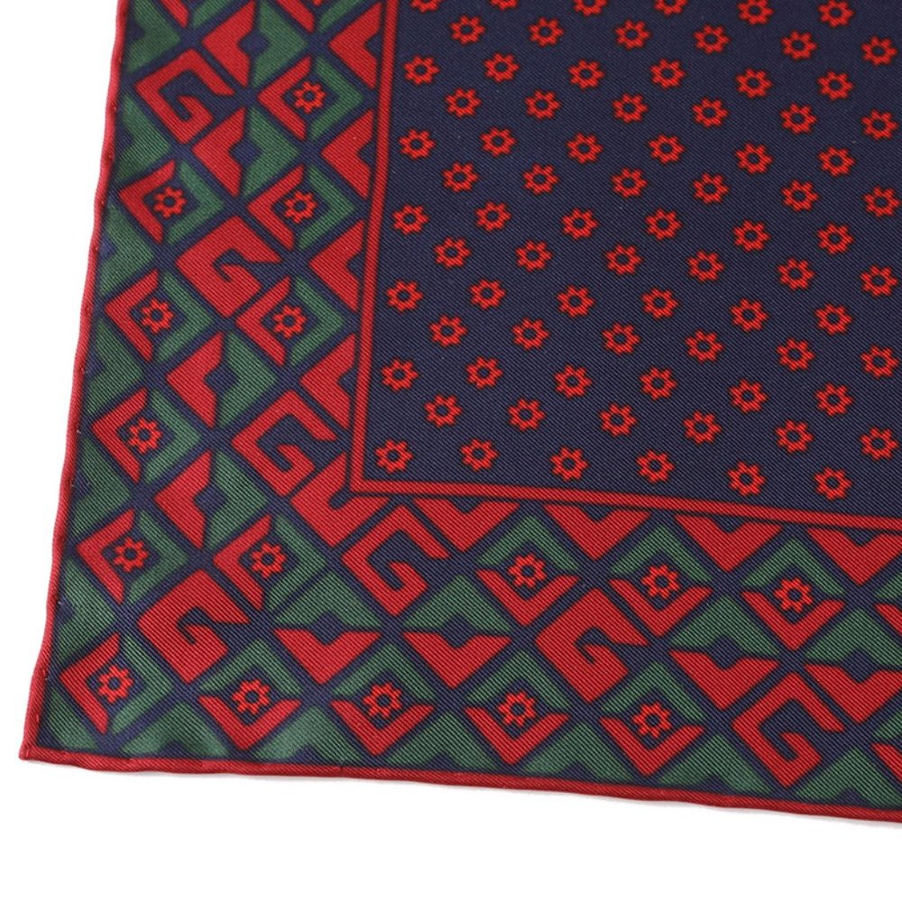 Host Pick 🎁Gucci Flower Print Pocket Square in Blue NEW- makes a great gift! - Picture 5 of 7